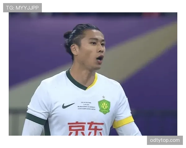 张玉宁赛场像拼命三郎，私下像个刷卡不眨眼的富二代，差距有点让人懵
